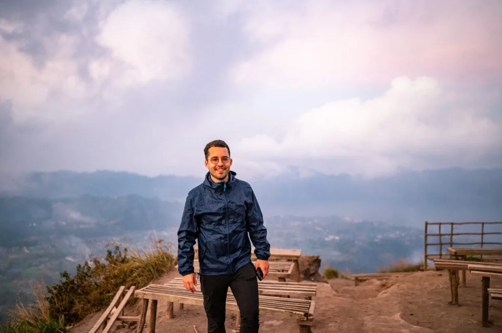 Nils Alexander Kemna zum Sonnenutnergang auf dem Mount Batur