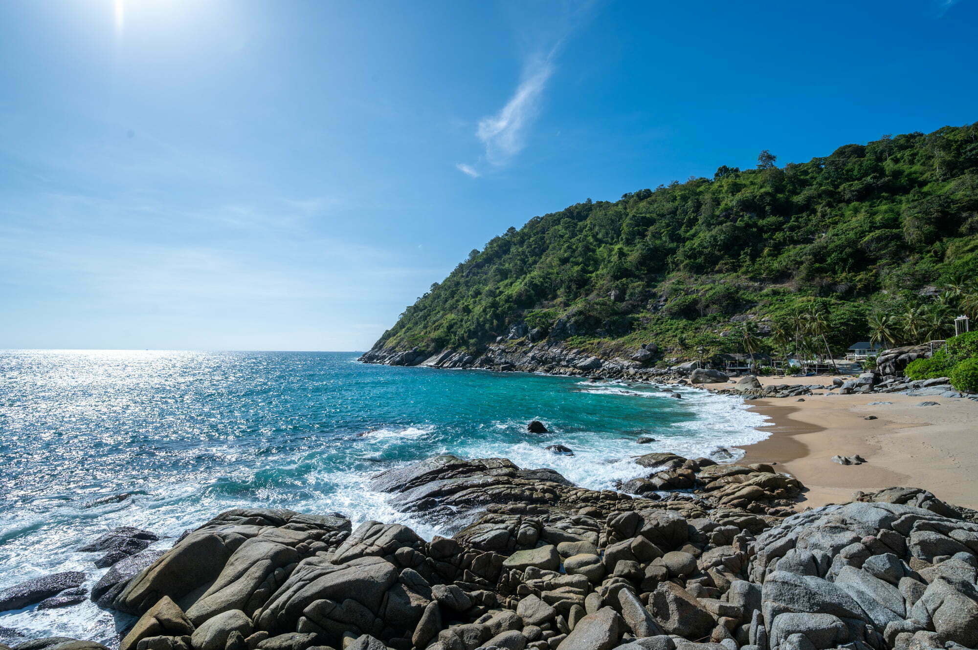 nui beach Phuket Strände