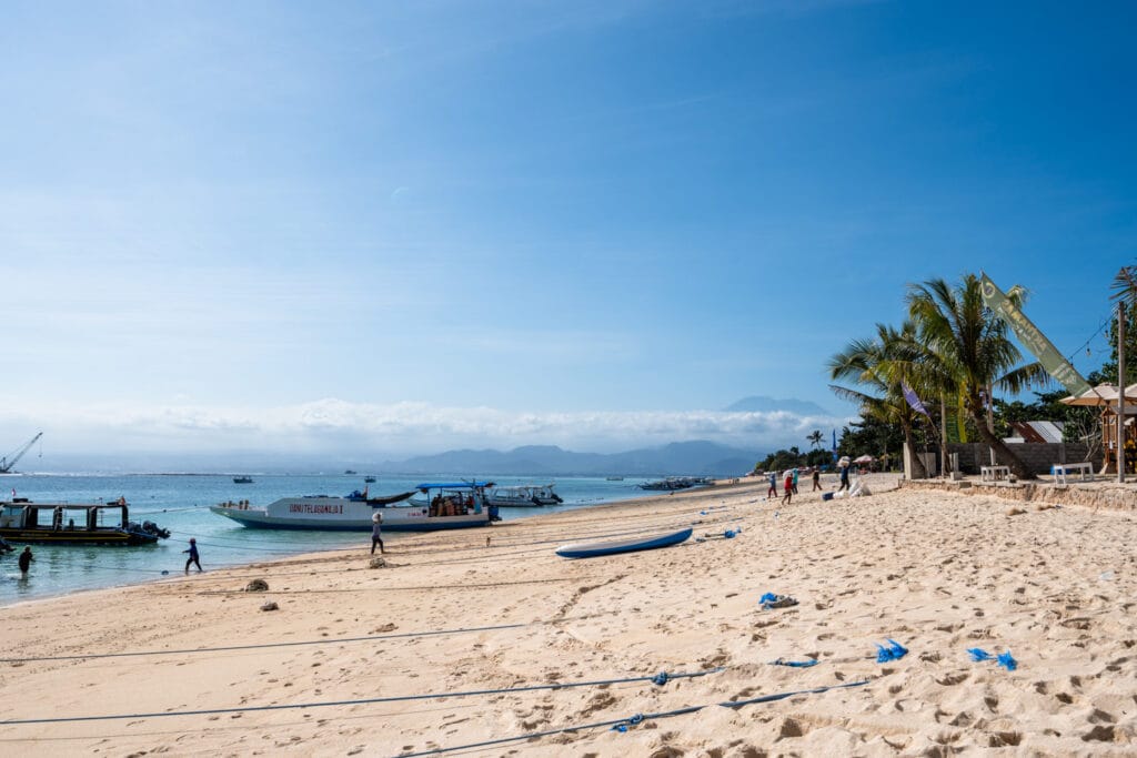 Ausblick auf den nördlichen Abschnitt des Jungutbatu Beach