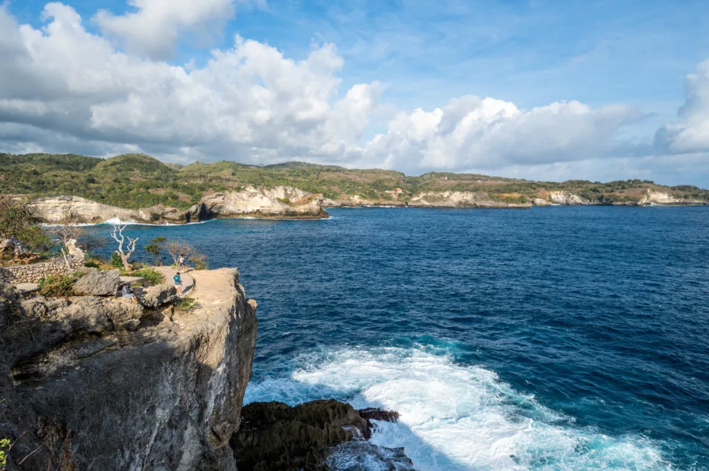 Steile Küste am Angels Billabong und Broken Beach