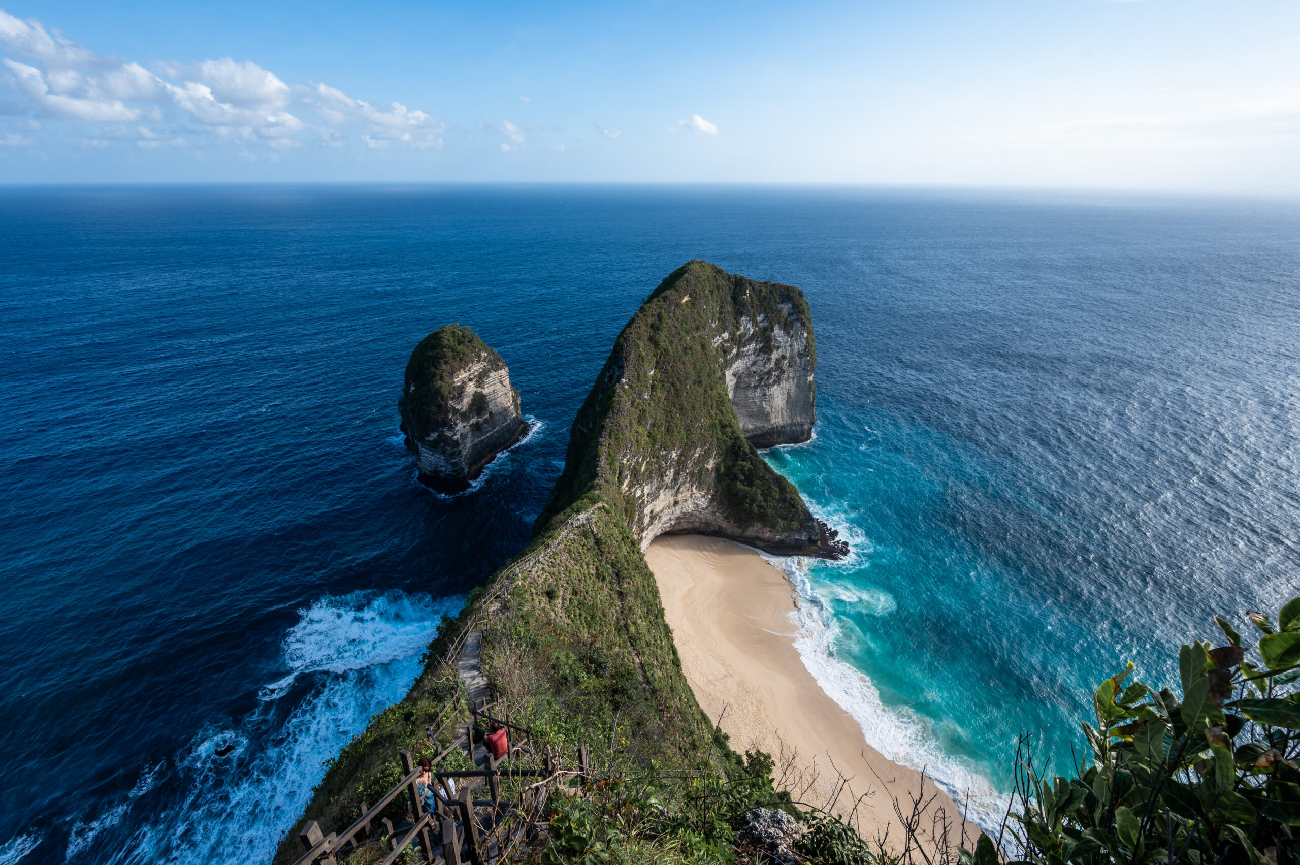 nusa penida sehenswuerdigkeiten (62) Der Kelingking Beach gehört zu den bekanntesten Nusa Penida Sehenswürdigkeiten