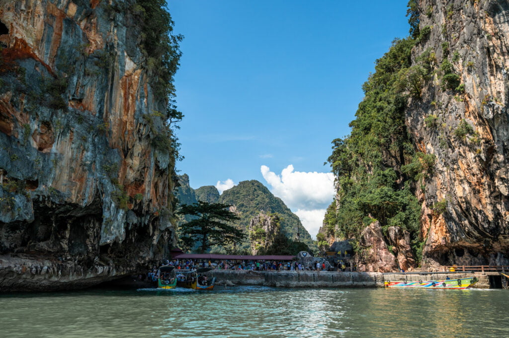 Viele Touristen auf der James Bond Insel