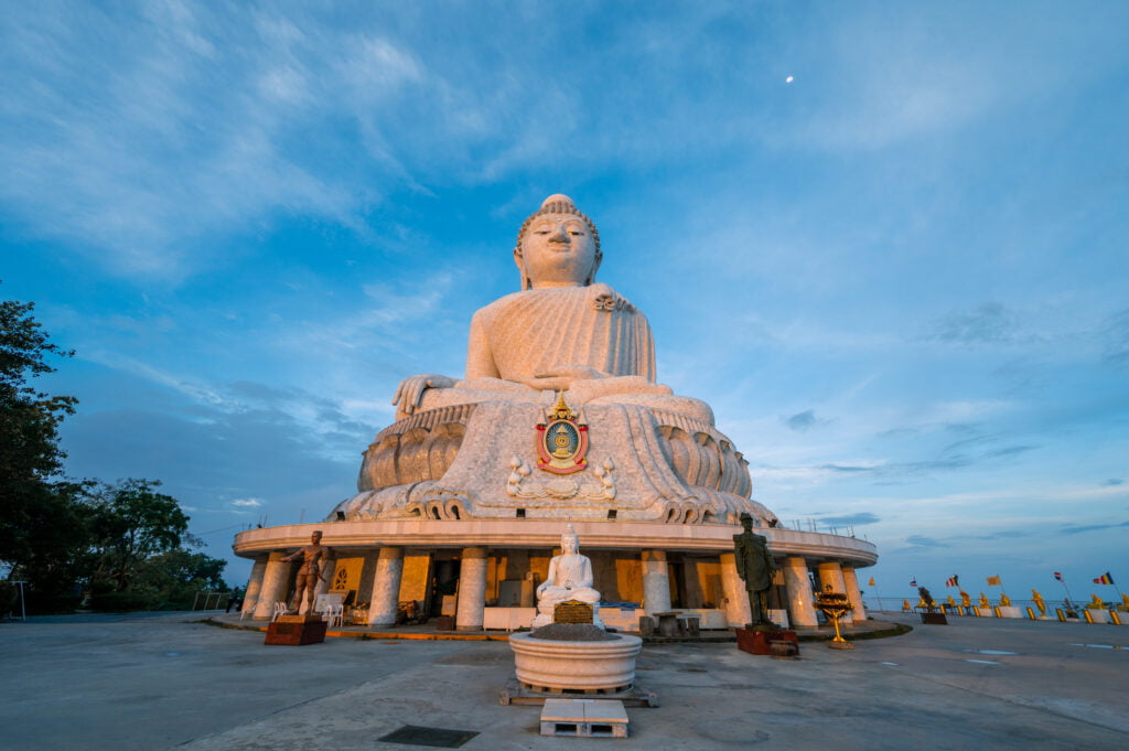 Bid Buddha Phuket zum Sonnenaufgang