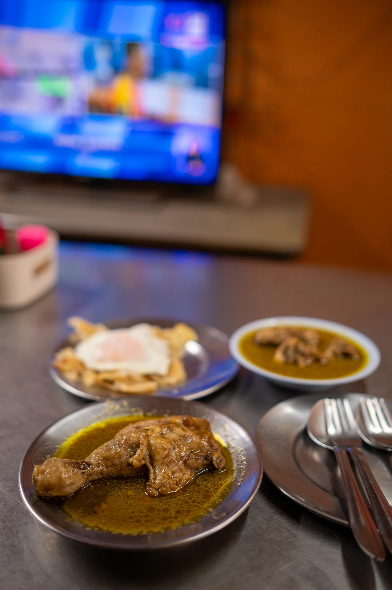 phuket old town (29) massaman curry bei roti taew nam