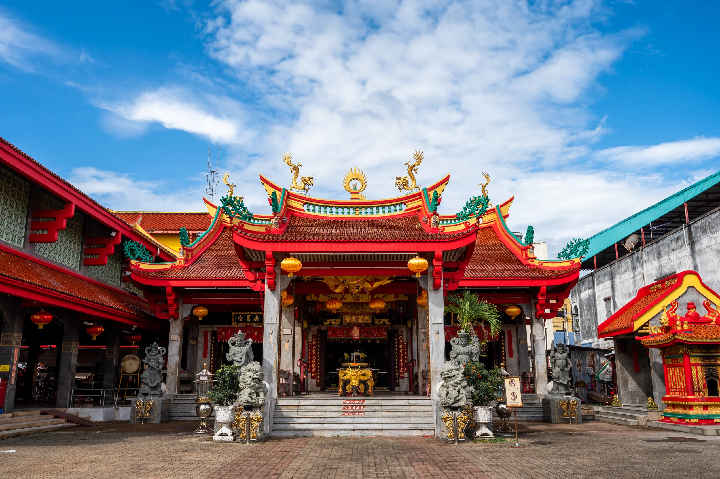 phuket old town (3) jui tui shrine