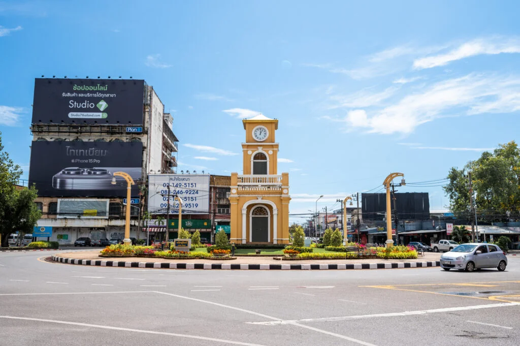 uhrenturm in phuket old town