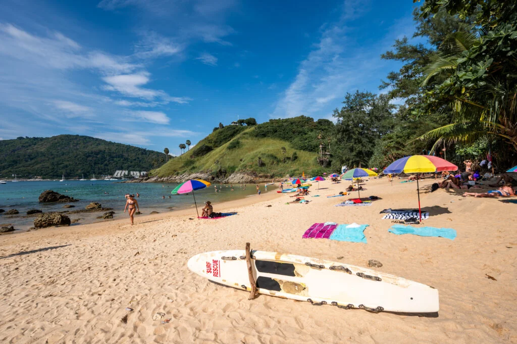 Urlauber am Ya Nui Beach