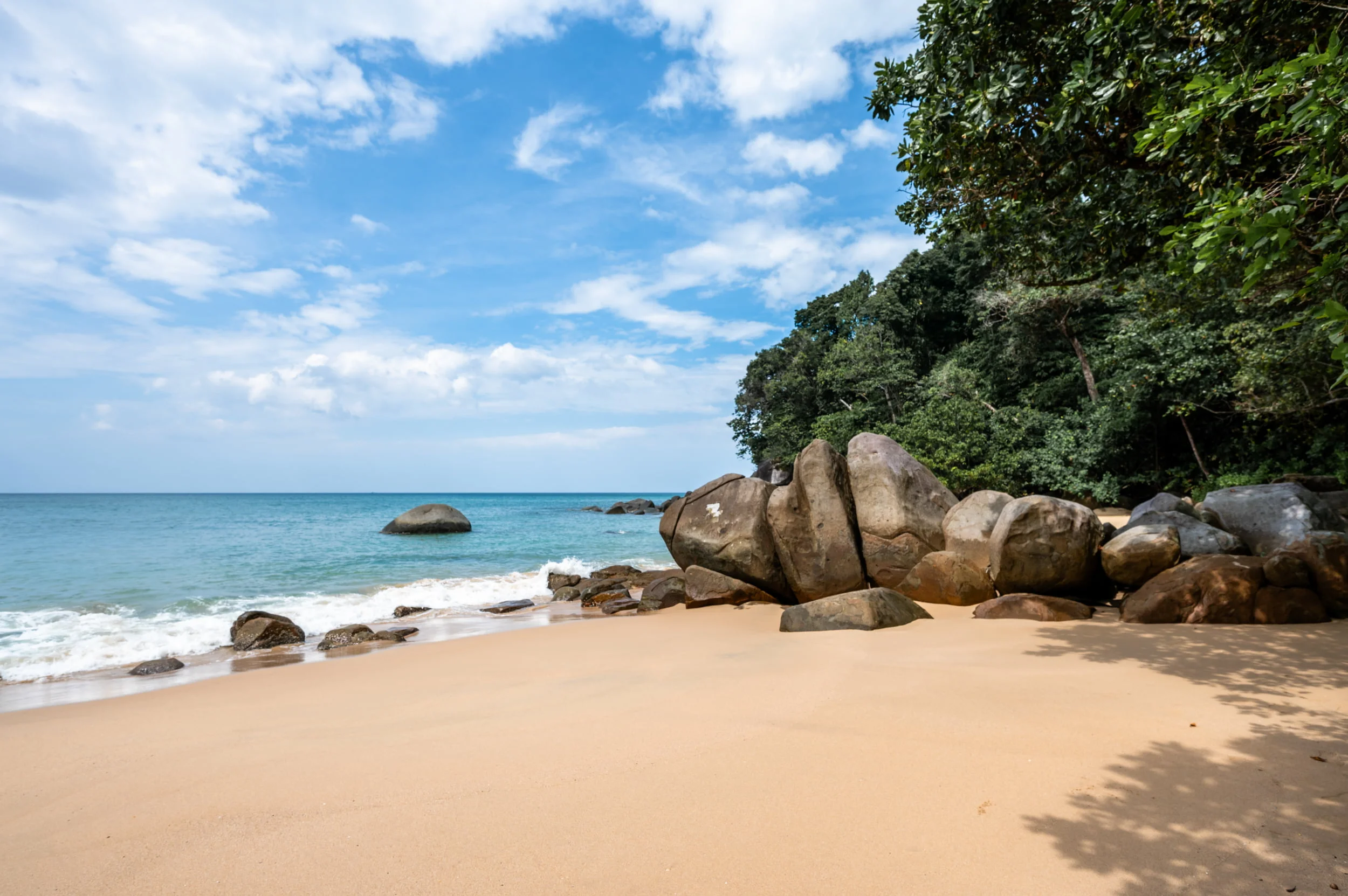 small sandy beach khao lak (2) khao lak strände