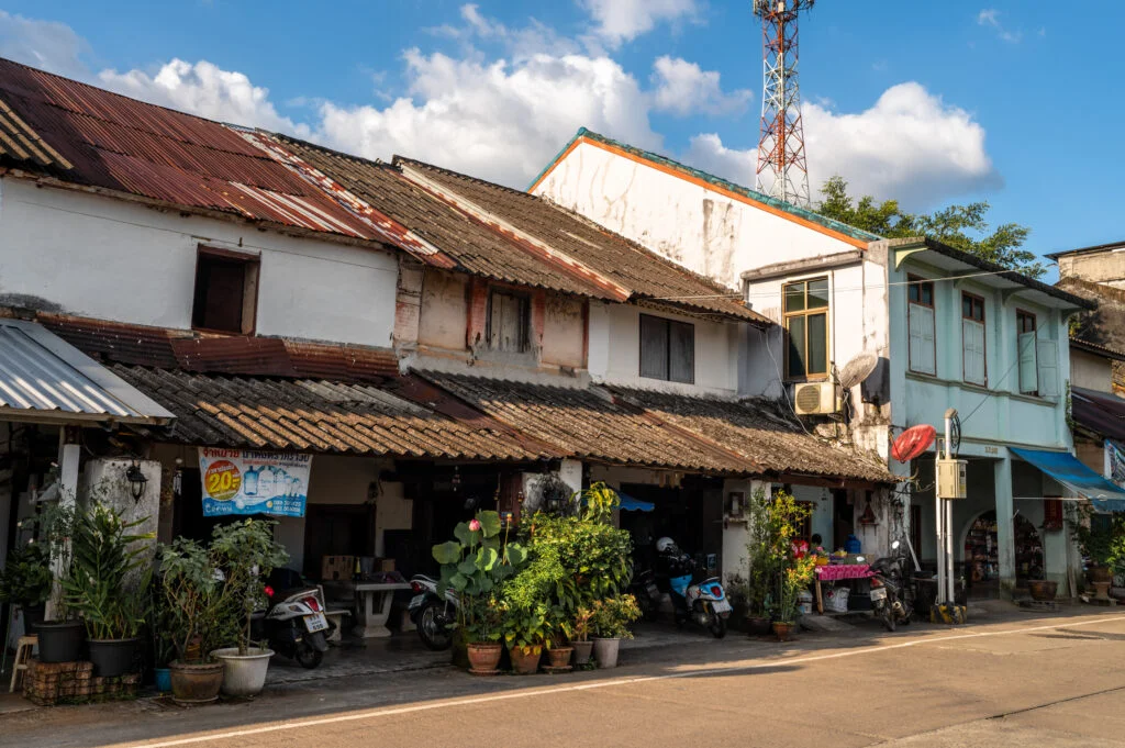 Alte Gebäude in der Altstadt von Takua Pa