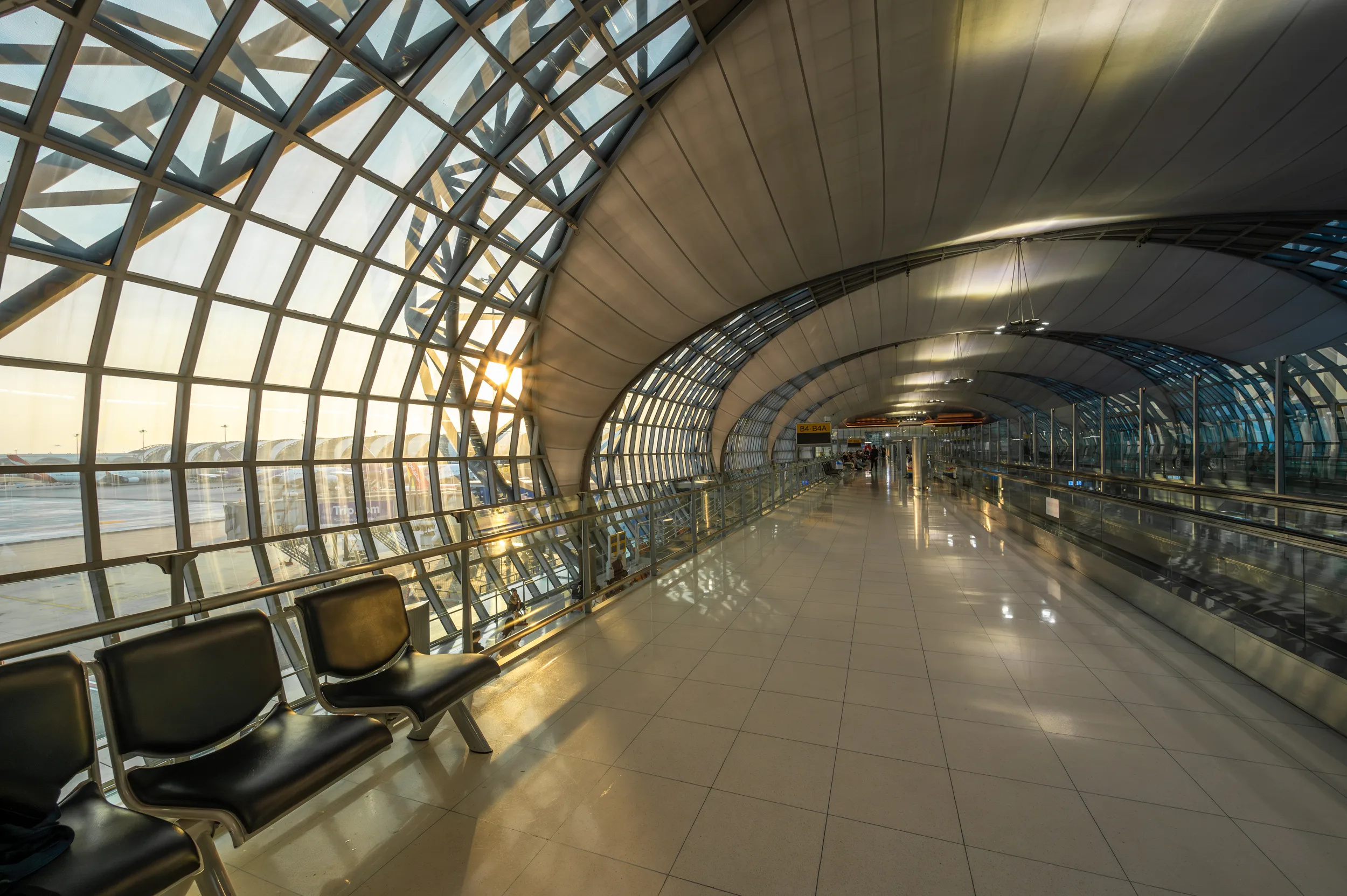 thailand flughafen bangkok suvarnabhumi