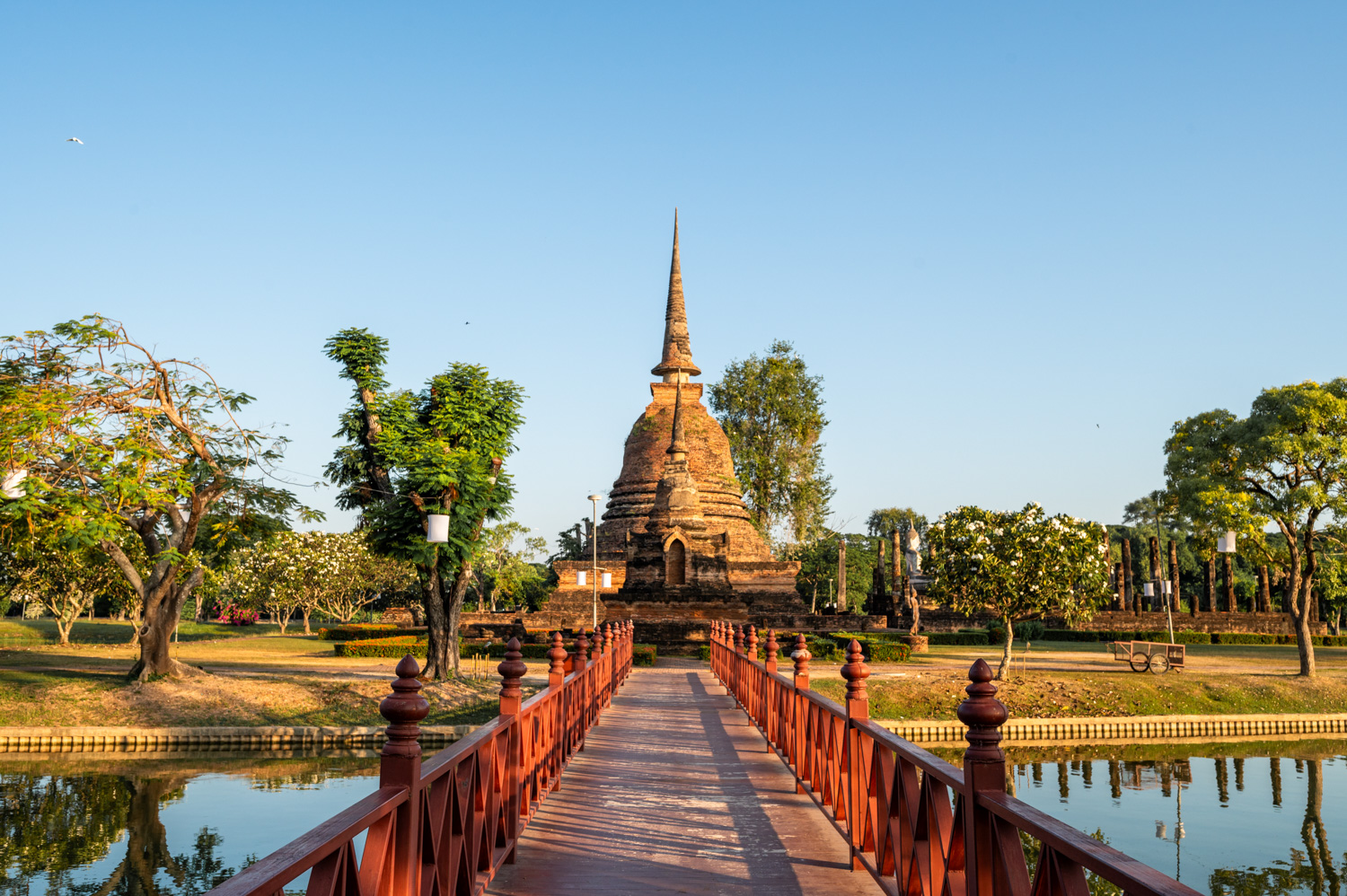 wat sa si (2) Wat Sa Si im Geschichtspark Sukhothai